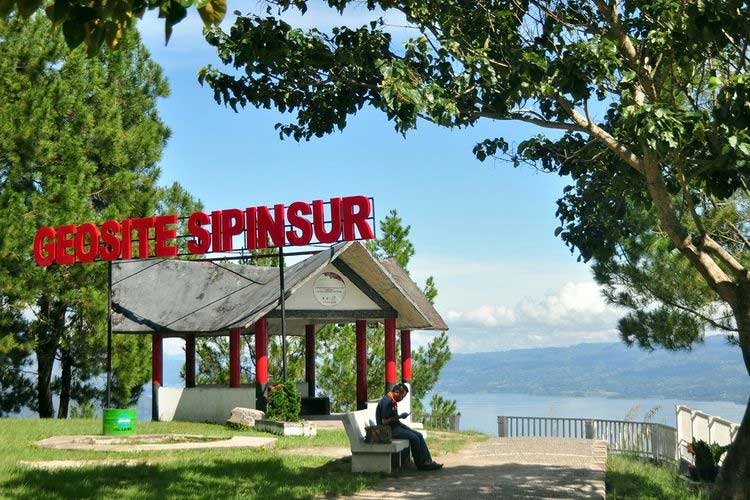 Sipinsur Geosite, Spot to Enjoy the Beauty of Lake Toba from a Height